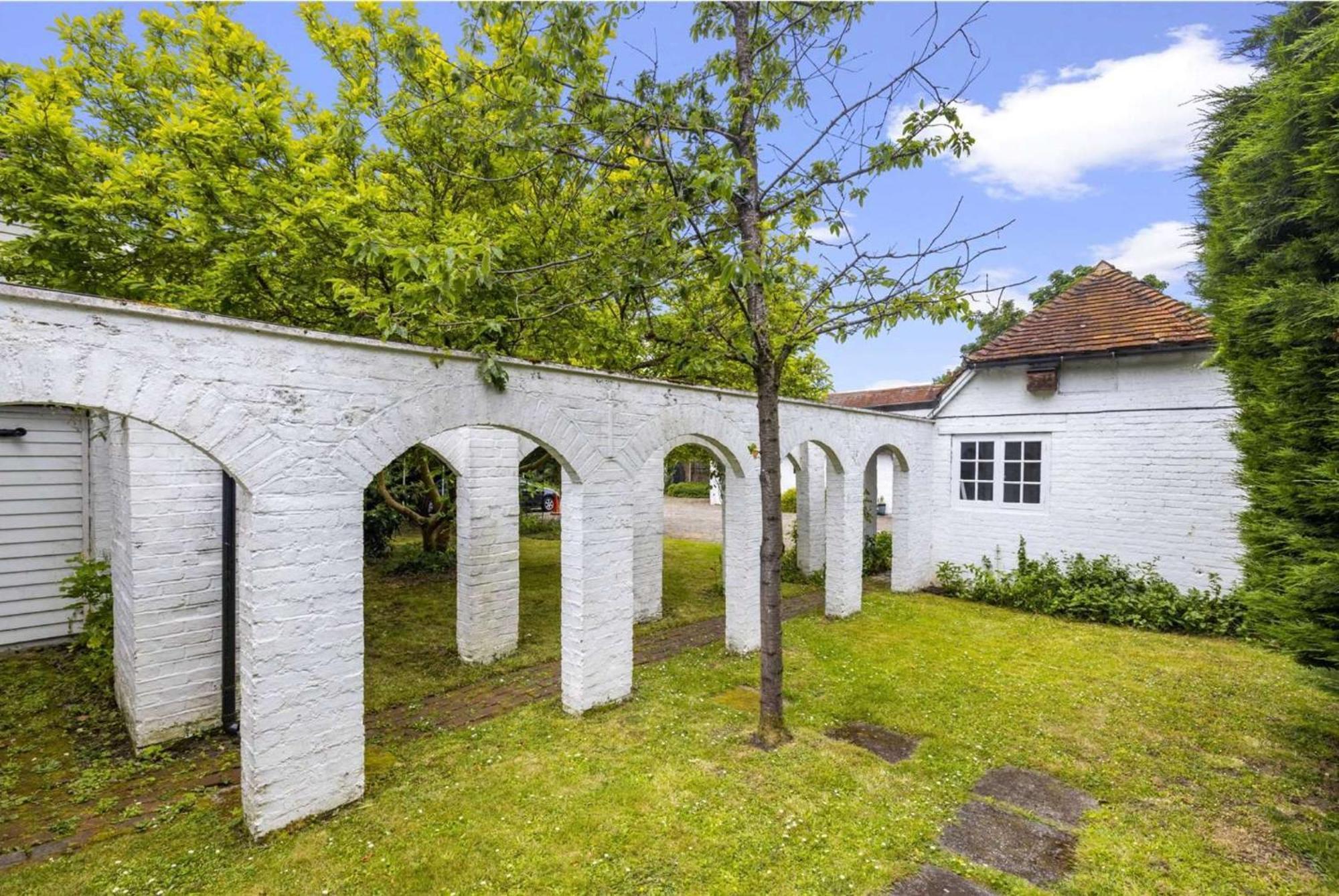 English Farmhouse Cottage جيلدفورد المظهر الخارجي الصورة