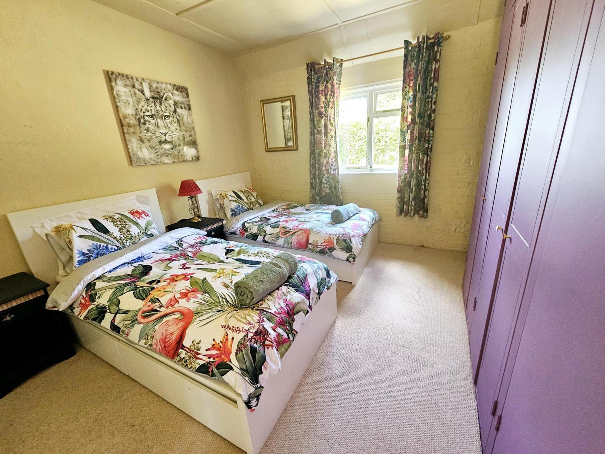 English Farmhouse Cottage جيلدفورد المظهر الخارجي الصورة