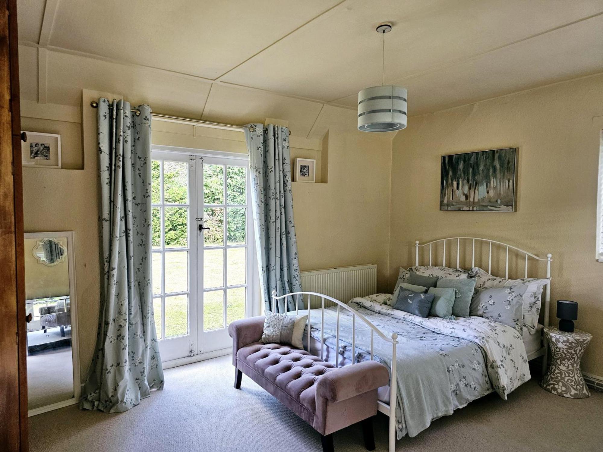 English Farmhouse Cottage جيلدفورد المظهر الخارجي الصورة