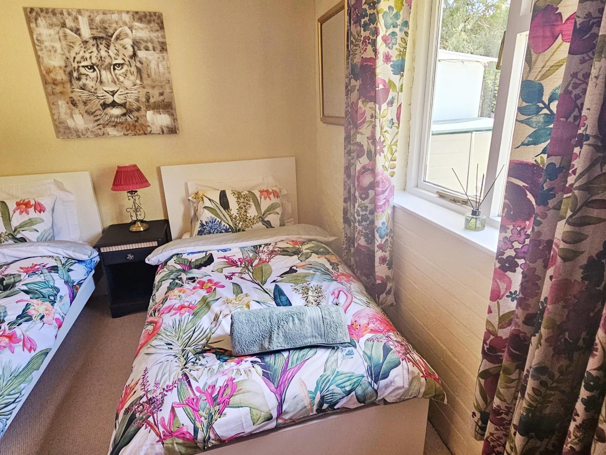 English Farmhouse Cottage جيلدفورد المظهر الخارجي الصورة