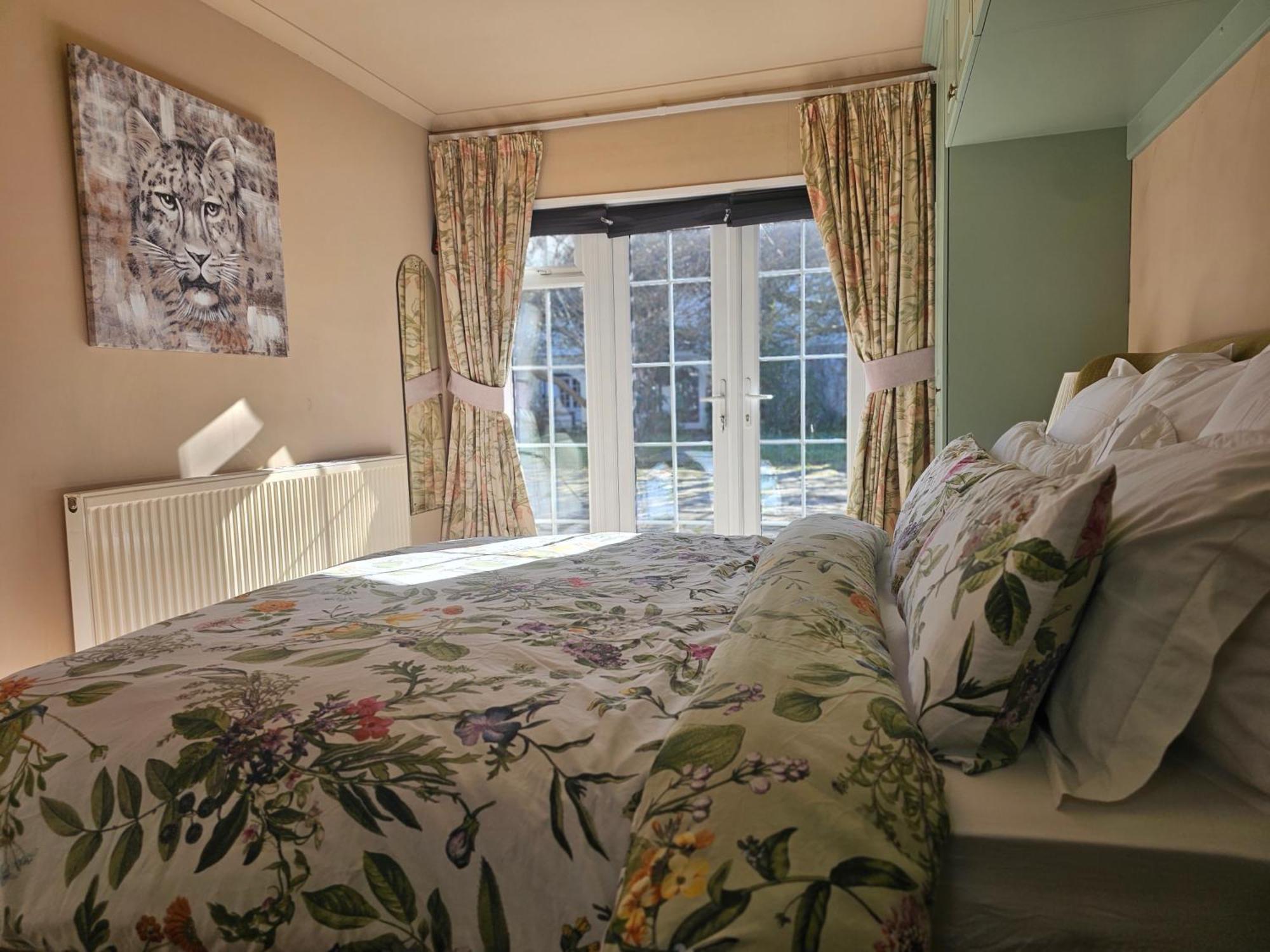 English Farmhouse Cottage جيلدفورد المظهر الخارجي الصورة